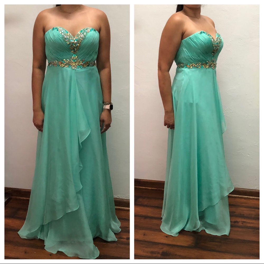 Tiffany Designs Formal prom dress strapless